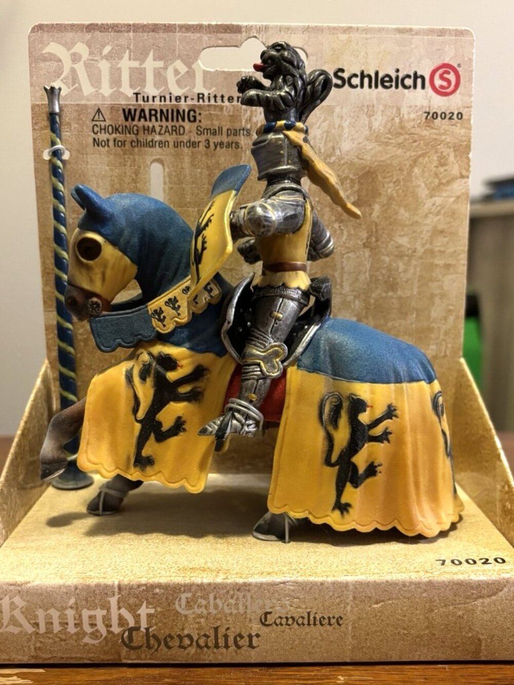 Schleich Ritter World Tournament Blue Knight 70020 on Horse Retired Figure NEW